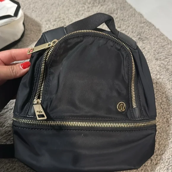 Lululemon Athletica Black Mini Bag - Picture 3 of 3